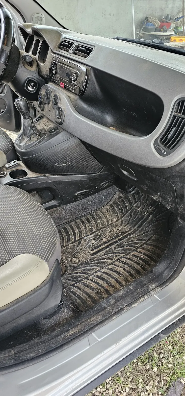 Fiat Panda prije detailinga - pogled 1