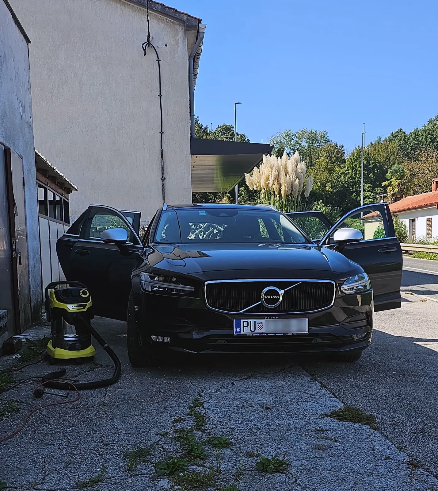 Volvo V90 nakon detailinga - pogled 1